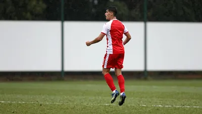 Excelsior Rotterdam versloeg Willem II met 3-0 en behaalde zo een tweede opeenvolgende overwinning, waardoor de ploeg na...