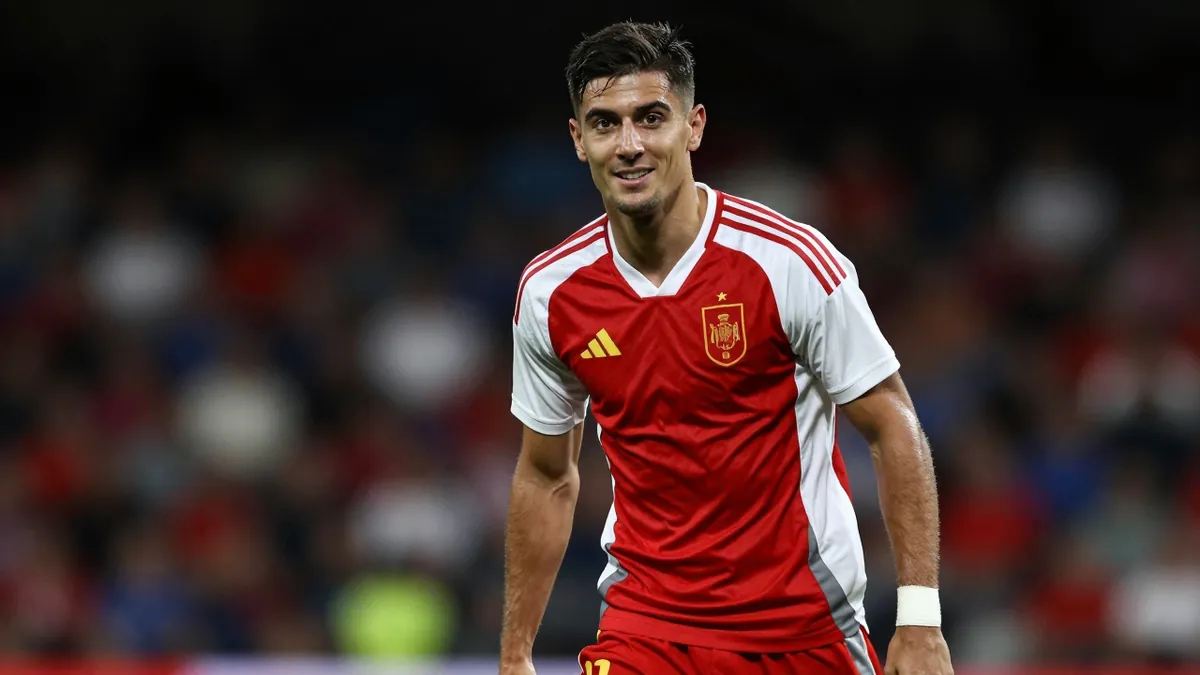Excelsior Signs Valencia CF Striker
